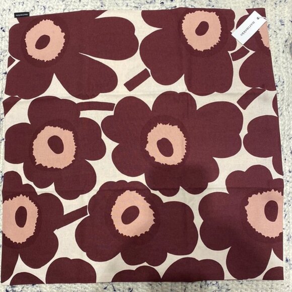 NWT Marimekko Pieni Unikko Cushion Cover - Picture 1 of 4